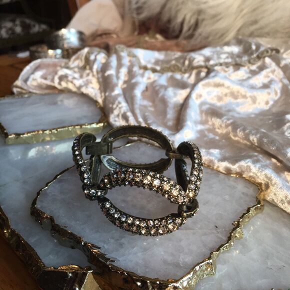 Rose Jeweled Link Bracelet - Picture 9 of 16